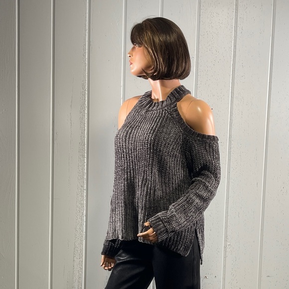 *Adam Levine Women’s Charcoal Knitted Open Shoulder Sweater Sz L - Picture 3 of 9